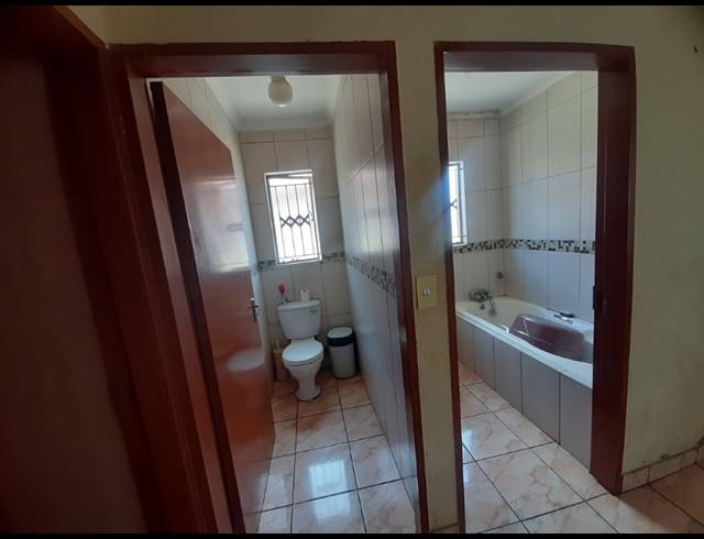 2 BEDROOM HOUSE FOR SALE IN PAYNEVILLE